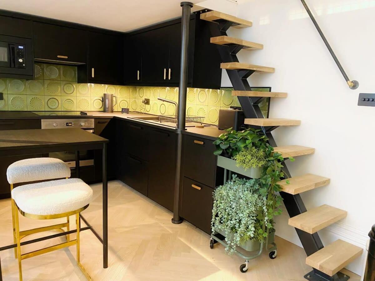 Modern And Bright Three Bed Apartment Bristol Exterior foto